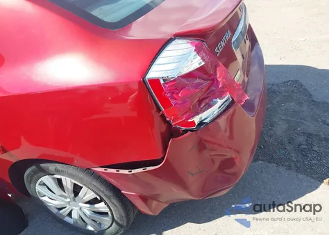 2011 Nissan Sentra 2.0S z USA, uszkodzony, nr VIN 3N1AB6AP8BL669414